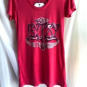 Hot Pink Rock & Roll Hall of Fame women’s tee.